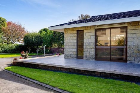 Photo of property in 240 Waihi Road, Hawera, 4610