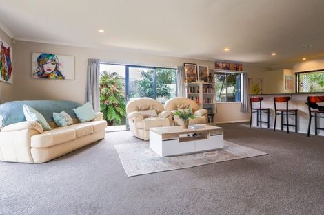Photo of property in 1a Peel Place, Wainuiomata, Lower Hutt, 5014