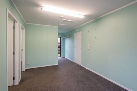 Photo of property in 4 Graham Grove, Waikanae, 5036