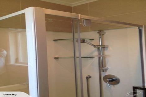 Photo of property in 2/10 Mahon Place, Papatoetoe, Auckland, 2025