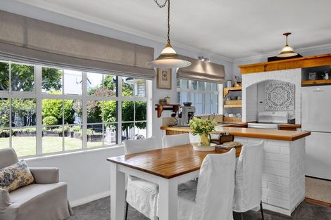 Photo of property in 11 Elder Grove, Whalers Gate, New Plymouth, 4310