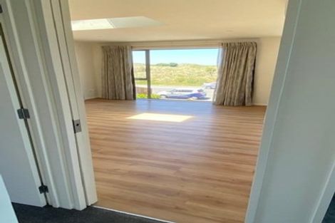 Photo of property in 1/518 Marine Parade, South New Brighton, Christchurch, 8062