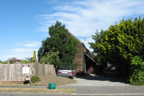 Photo of property in 44 Valecrest Avenue, Parklands, Christchurch, 8083
