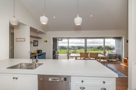 Photo of property in 40 Te Rohenga Road, Koputaroa, Levin, 5571