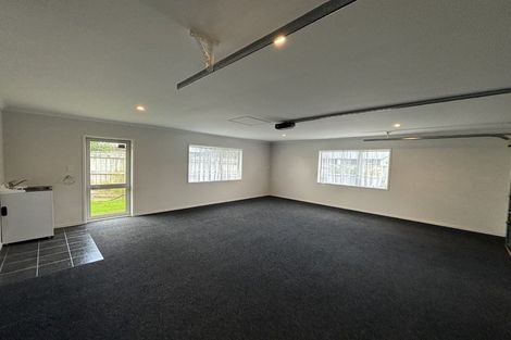 Photo of property in 74 Fernbrook Drive, Hurworth, New Plymouth, 4310