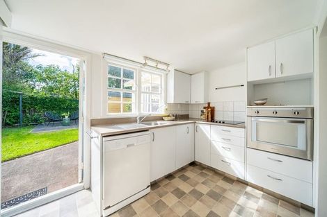 Photo of property in 26 Kauri Street, Eastbourne, Lower Hutt, 5013