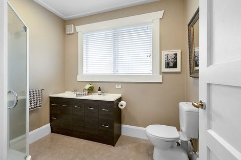 Photo of property in 8 Dorset Avenue, Westown, New Plymouth, 4310