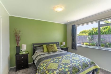 Photo of property in 63 The Drive, Tawa, Wellington, 5028