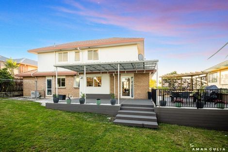 Photo of property in 6 Lorikeet Place, Unsworth Heights, Auckland, 0632