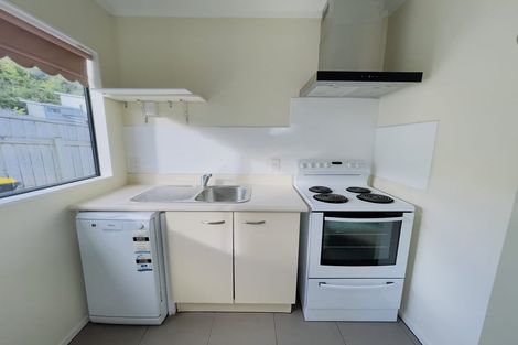 Photo of property in 21 Chastudon Place, Tawa, Wellington, 5028