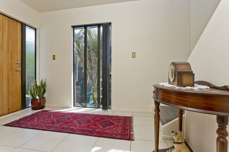 Photo of property in 1/177 Carlisle Road, Northcross, Auckland, 0632