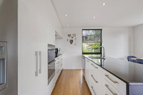 Photo of property in 15b Verran Road, Birkenhead, Auckland, 0626