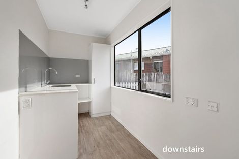 Photo of property in 10 Unsworth Drive, Unsworth Heights, Auckland, 0632