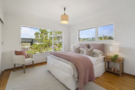 Photo of property in 85 Glamorgan Drive, Torbay, Auckland, 0630