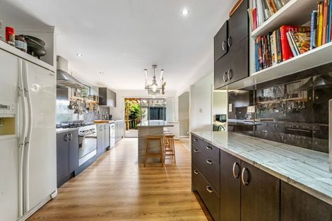Photo of property in 1/1 Sharon Road, Waiake, Auckland, 0630