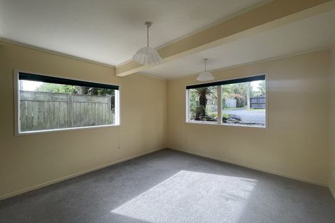 Photo of property in 15 Trafalgar Road, Milford, Auckland, 0620