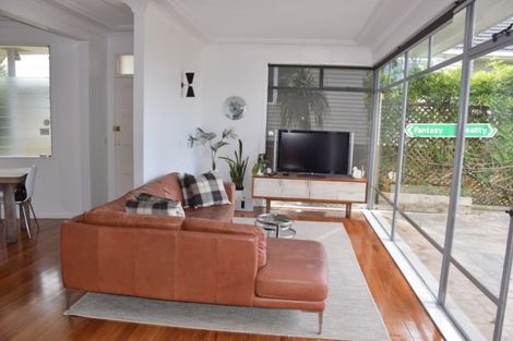 Photo of property in 42 Covil Avenue, Te Atatu South, Auckland, 0610