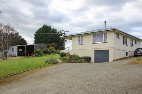 Photo of property in 25 Main Road, Maheno, Oamaru, 9495