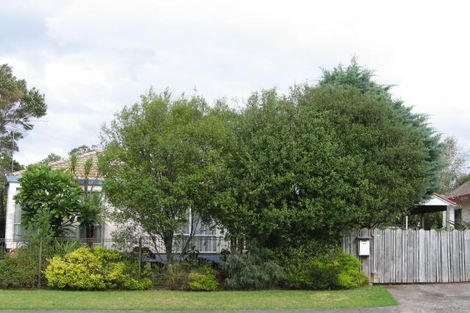 Photo of property in 88 Harmel Road, Glendene, Auckland, 0602