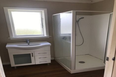 Photo of property in 39 Paritutu Road, Spotswood, New Plymouth, 4310