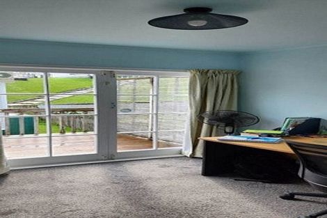 Photo of property in 31 Stott Avenue, Birkdale, Auckland, 0626