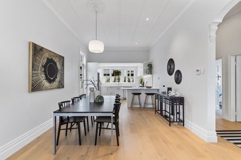 Photo of property in 7 Fairfax Avenue, Northcote, Auckland, 0627