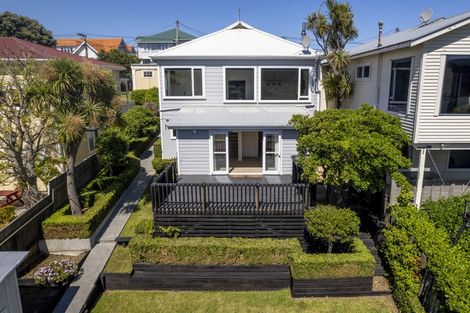 Photo of property in 30 Overtoun Terrace, Hataitai, Wellington, 6021