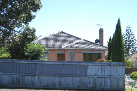 Photo of property in 3/189 Onewa Road, Birkenhead, Auckland, 0626