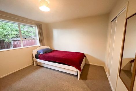 Photo of property in 142 Royal Park Drive, Parklands, Christchurch, 8083