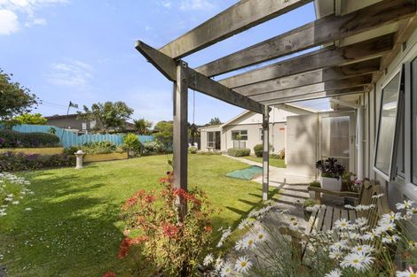 Photo of property in 67 Moana Street, Otaki Beach, Otaki, 5512