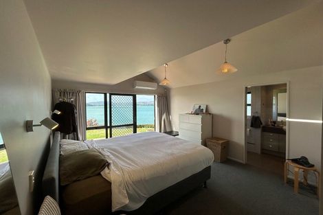 Photo of property in 240 Devonport Road, Tauranga, 3110