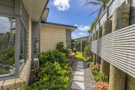 Photo of property in 3 Caterer Lane, Paraparaumu, 5032