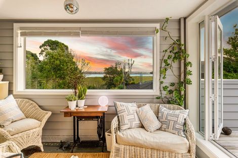 Photo of property in 109 Beresford Street, Bayswater, Auckland, 0622