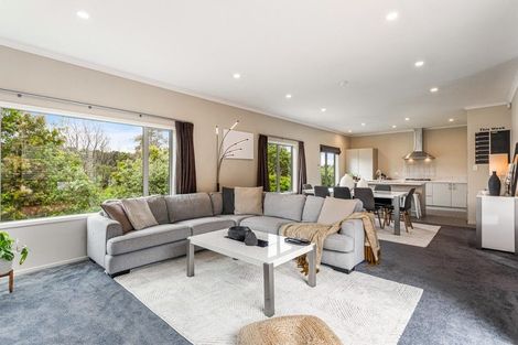 Photo of property in 54 Hornbill Drive, Fairview Heights, Auckland, 0632