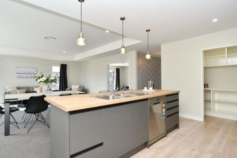 Photo of property in 8 Clarendon Place, Rangiora, 7400