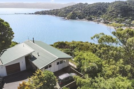 Photo of property in 59 Waitohu Road, York Bay, Lower Hutt, 5013