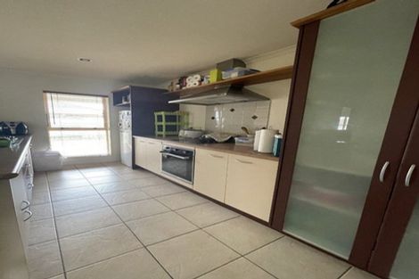 Photo of property in 37 Richfield Crescent, Westgate, Auckland, 0614