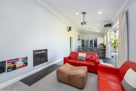 Photo of property in 151 Pembroke Street, Carterton, 5713