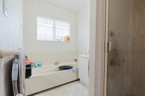 Photo of property in 21 Norman Street, Nawton, Hamilton, 3200