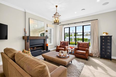 Photo of property in 80 Station Road, Kumeu, 0891
