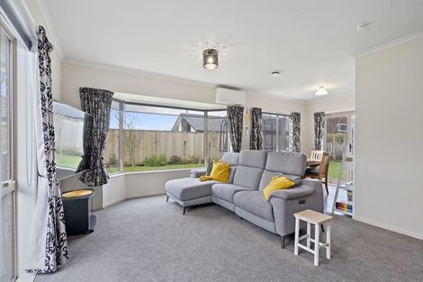 Photo of property in 10 Estate Grove, Inglewood, 4330