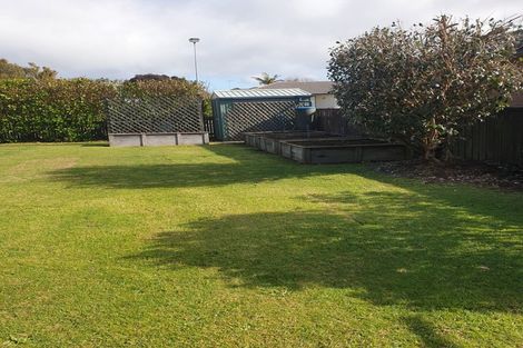 Photo of property in 82 Sandspit Road, Waiuku, 2123