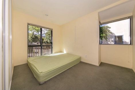 Photo of property in 3 Sun Place, Henderson, Auckland, 0612