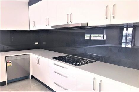 Photo of property in 19 Resolution Drive, Gulf Harbour, Whangaparaoa, 0930