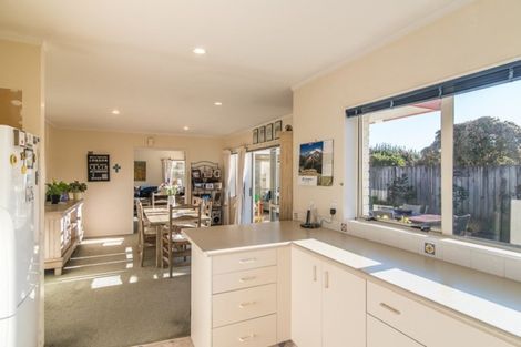 Photo of property in 19 Beach Haven Place, Paraparaumu Beach, Paraparaumu, 5032