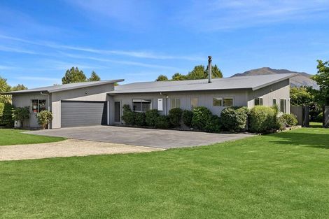 Photo of property in 94 Newcastle Road, Hawea Flat, Wanaka, 9382