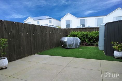 Photo of property in 63 Glidepath Road, Hobsonville, Auckland, 0616