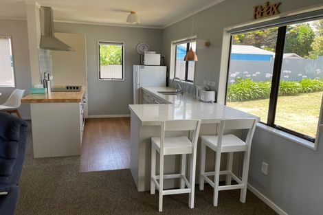 Photo of property in 36 Kahukura Avenue, Waitarere Beach, Levin, 5510