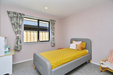 Photo of property in 48 Chambers Avenue, Woodend, 7691