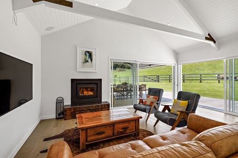 Photo of property in 35 Kaponga Lane, Kaipara Flats, Warkworth, 0981